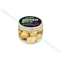 Dipované boilies Stég butyric acid švestka 20mm 100g
