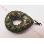 Rybářské olovo s dírou a obratlíkem zelená kamufláž